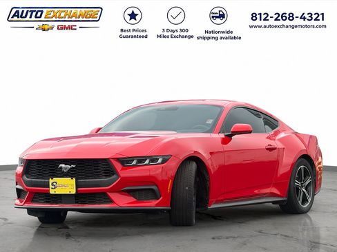 Used 2024 Ford Mustang Coupe RWD image 4