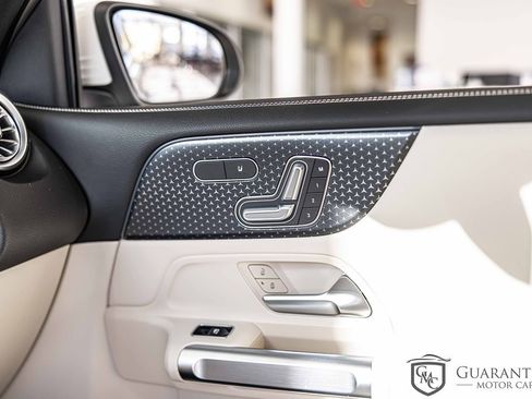 Used 2024 Mercedes-Benz EQB 300 4MATIC w/ Winter Package image 32