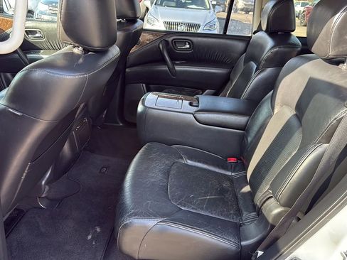 Used 2015 INFINITI QX80 Sport Utility 4D w/ Driver's Assistance Package image 19
