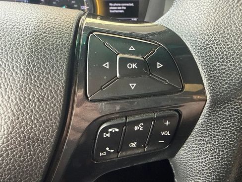 Used 2016 Ford Explorer XLT w/ Equipment Group 202A AWD/4WD image 22