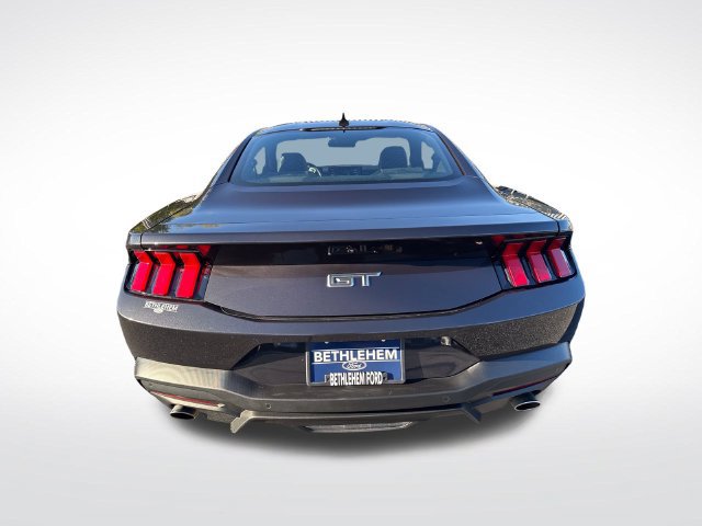Used 2024 Ford Mustang GT RWD image 4