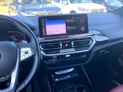 Used 2024 BMW X3 sDrive30i w/ Premium Package image 6