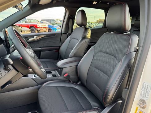 Used 2026 Ford Escape ST-Line w/ Tech Pack #1 AWD/4WD image 12