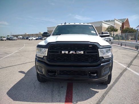 Used 2022 RAM 5500 Tradesman w/ Max Tow Package AWD/4WD image 4