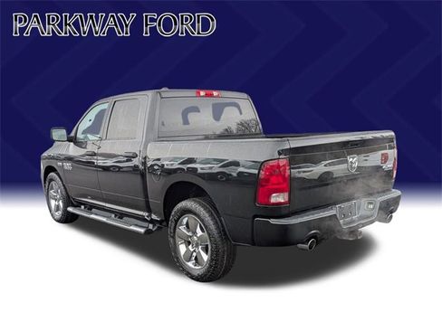 Used 2018 RAM 1500 Express w/ Express Value Package image 7