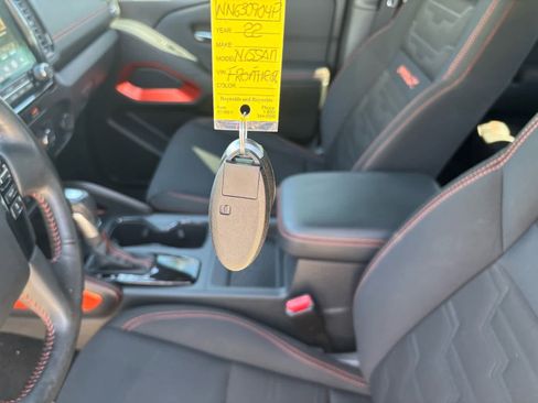 Certified 2022 Nissan Frontier Pro-X image 30