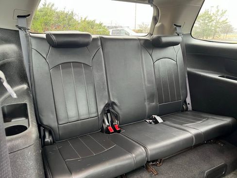 Used 2014 GMC Acadia Denali image 12