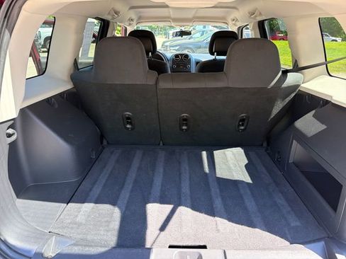 Used 2014 Jeep Patriot Latitude AWD/4WD image 21