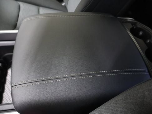 New 2026 RAM 1500 4x4 Crew Cab image 23