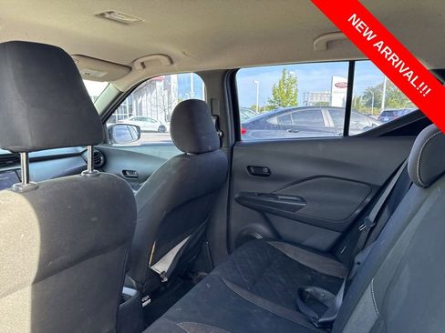 Used 2020 Nissan Kicks S image 8