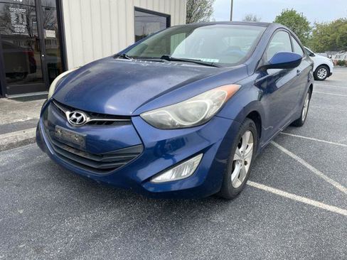 Used 2013 Hyundai Elantra image 2