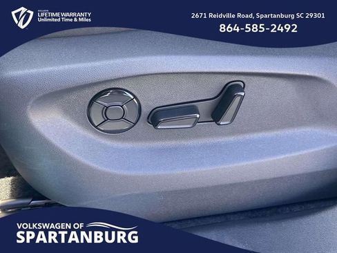 New 2026 Volkswagen Tiguan SE R-Line image 18