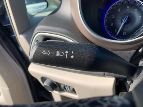 Used 2023 Chrysler Voyager LX FWD image 29