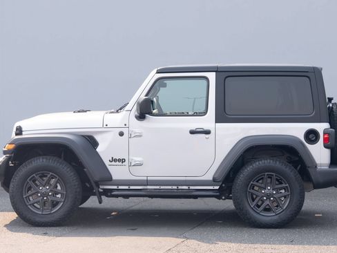Used 2024 Jeep Wrangler Sport AWD/4WD image 20