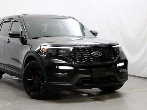 Used 2022 Ford Explorer ST w/ Equipment Group 401A image 2