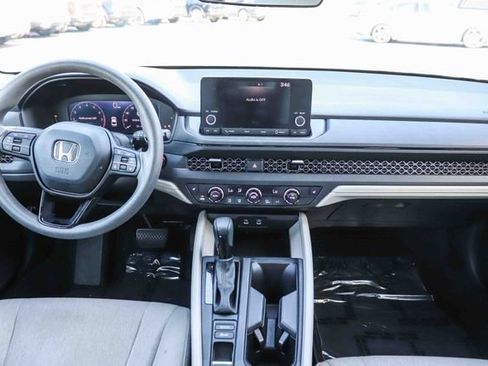 Certified 2023 Honda Accord EX image 14