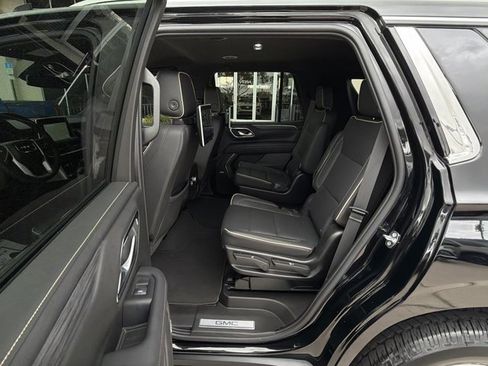 Certified 2023 GMC Yukon SLT w/ SLT Luxury Package RWD image 30