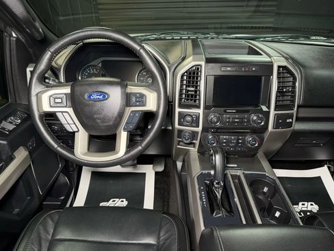 Used 2017 Ford F150 Lariat image 29