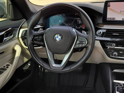 Certified 2023 BMW 530i w/ Convenience Package image 33