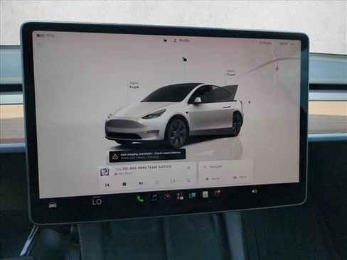 Used 2024 Tesla Model Y Long Range AWD/4WD image 11