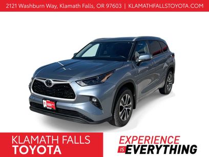 Used 2023 Toyota Highlander XLE