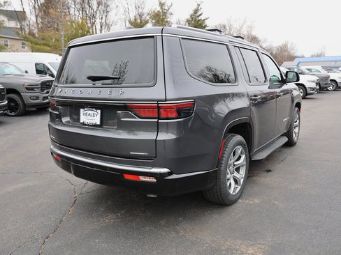 Used 2022 Jeep Wagoneer Series I w/ Premium Group I image 7