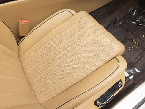 Used 2016 Bentley Flying Spur V8 image 36