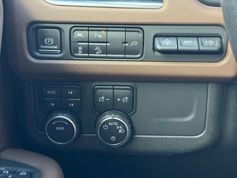 Used 2021 Chevrolet Tahoe High Country AWD/4WD image 34