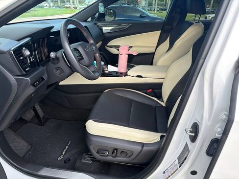Used 2024 Lexus NX 350 AWD image 4