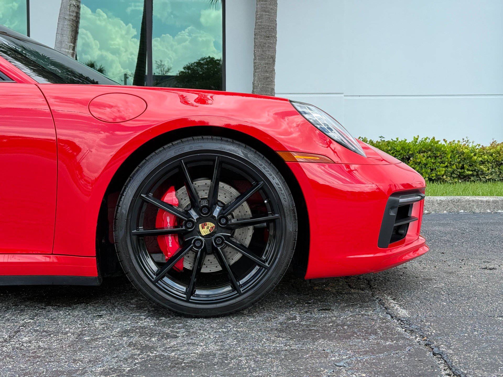 Used 2020 Porsche 911 Carrera S w/ Sport Package RWD image 3
