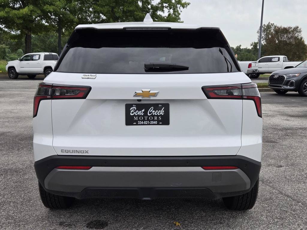 Used 2026 Chevrolet Equinox LT FWD image 8