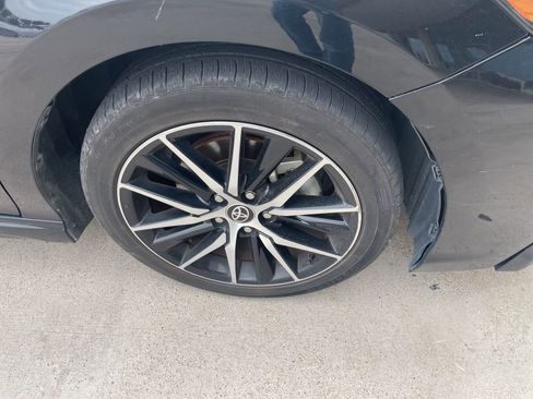 Used 2024 Toyota Camry SE w/ Cold Weather Package FWD image 5