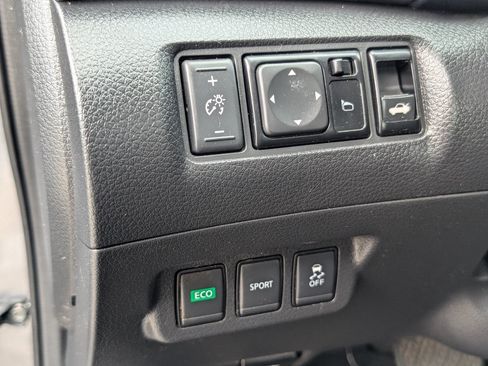Used 2018 Nissan Sentra SV FWD image 14