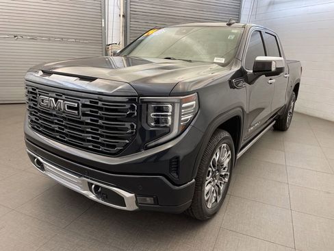 Used 2024 GMC Sierra 1500 Denali Ultimate AWD/4WD image 3