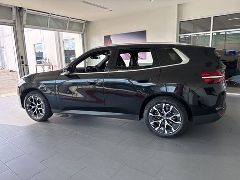 Used 2025 BMW X3 xDrive30i w/ Premium Package image 5