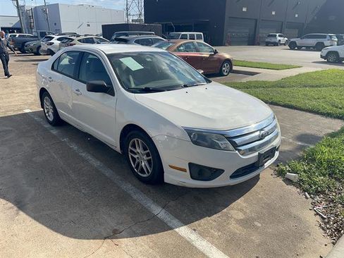 Used 2012 Ford Fusion S FWD image 2