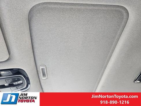 Used 2022 Hyundai Palisade Limited w/ Cargo Package AWD/4WD image 25