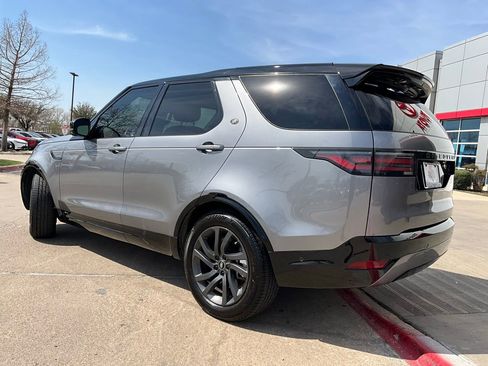 Used 2022 Land Rover Discovery S R-Dynamic image 8