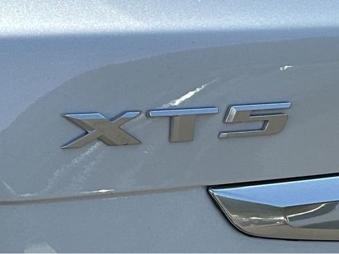 New 2025 Cadillac XT5 Luxury image 34