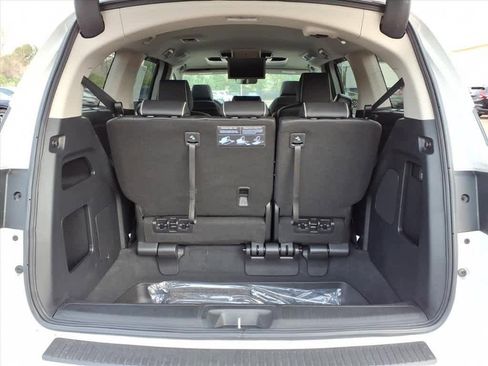 New 2026 Honda Odyssey Touring image 6