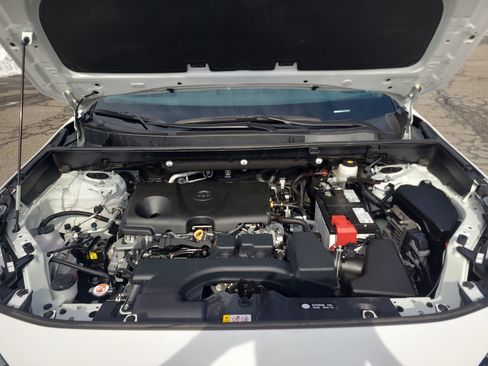 Certified 2023 Toyota RAV4 LE image 31