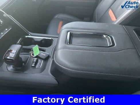 Certified 2022 GMC Sierra 1500 AT4 w/ AT4 Premium Package image 20