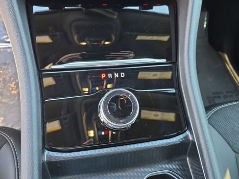 New 2025 Jeep Grand Cherokee Altitude image 21