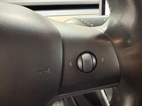 Used 2018 Tesla Model 3 Long Range RWD image 26