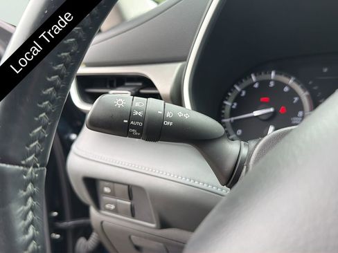 Used 2021 Toyota Highlander XLE FWD image 17