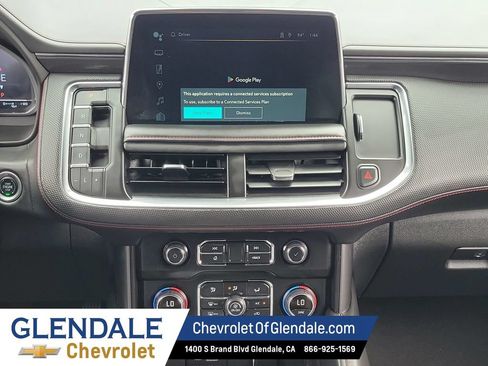 Used 2024 Chevrolet Suburban RST RWD image 25