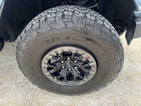 Used 2025 Ford Bronco Raptor AWD/4WD image 28