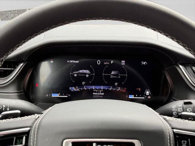 Certified 2023 Jeep Grand Cherokee Overland w/ Luxury Tech Group IV AWD/4WD image 23