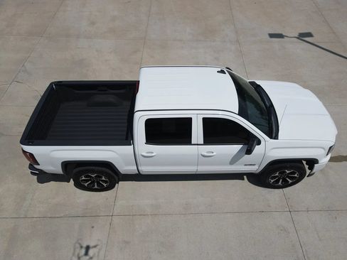 Used 2018 GMC Sierra 1500 SLT AWD/4WD image 50