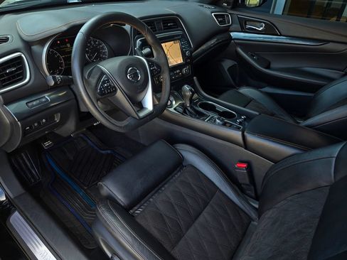 Used 2019 Nissan Maxima SR w/ Premium Package FWD image 10